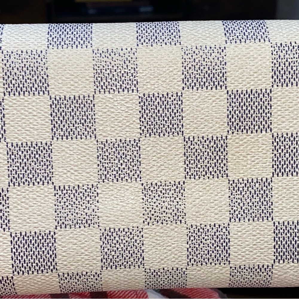 ✨ Authentic Louis Vuitton Damier Azur Long Wallet ✨ - Picture 2 of 8